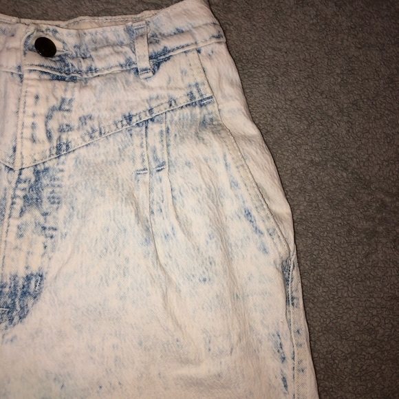 Vintage SUNSET BLUES High Waist Acid Wash Shorts - Picture 8 of 8